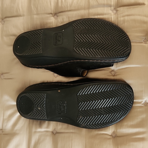 Finn Comfort Jamaica Slip-On Sandals - Picture 5 of 9